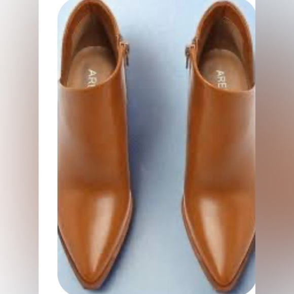 Elegant Brown Ankle Booties AREZZO, leather!​​ Scratches in leather! - Picture 5 of 11